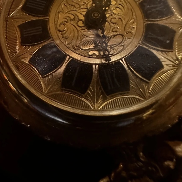 Unisex Vintage Chateau Swiss Pocketwatch *works perfectly* main image 9